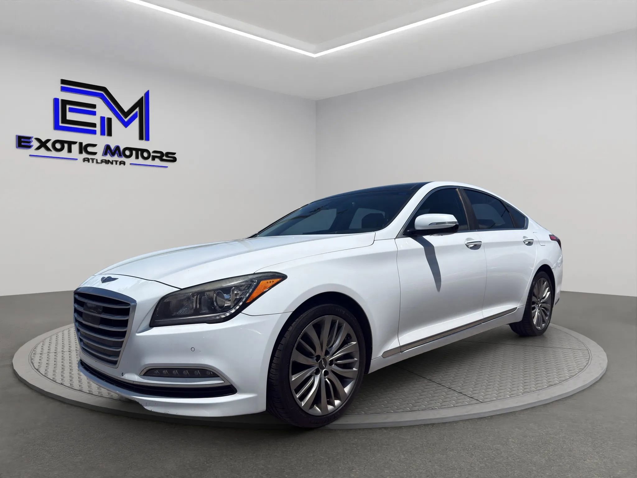 Used 2015 Hyundai Genesis 5.0 w/ Option Group 05