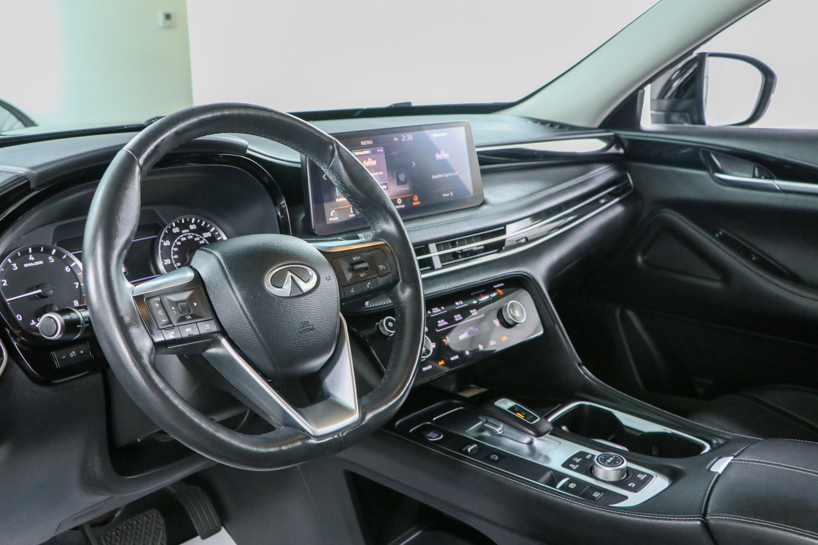 Used 2023 INFINITI QX60 Pure FWD image 23