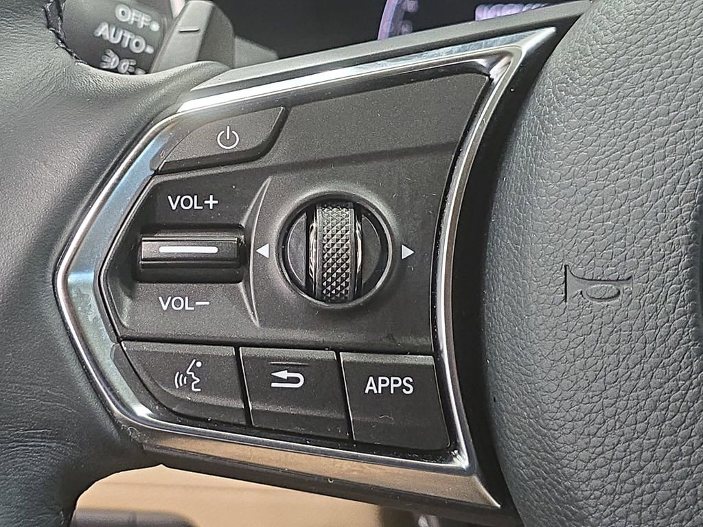 Used 2023 Acura MDX SH-AWD image 17