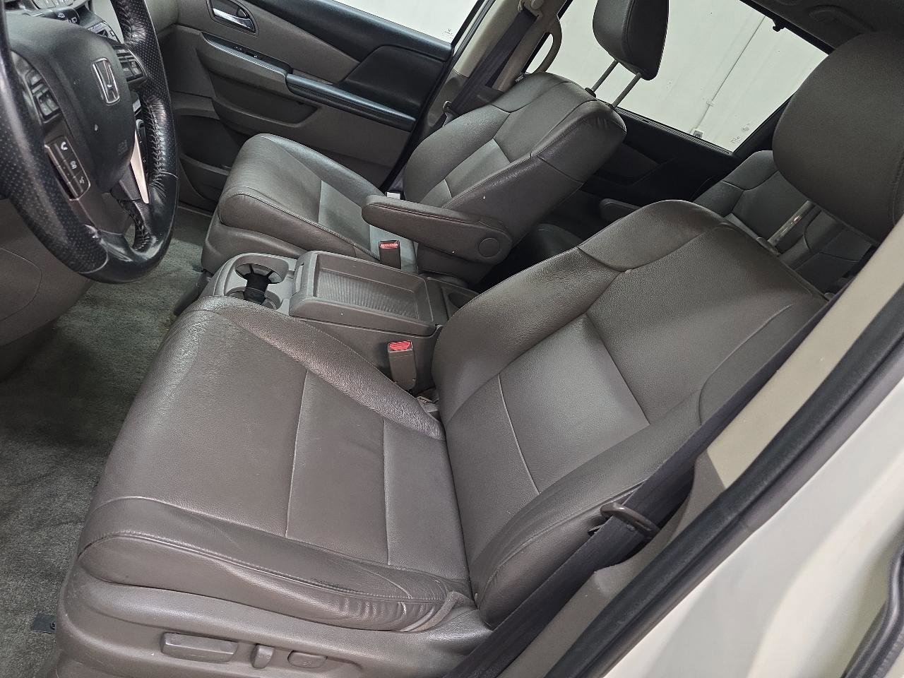 Used 2016 Honda Odyssey Touring Elite image 22