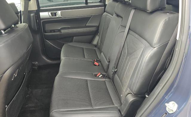 Certified 2025 Hyundai Santa Fe SEL image 7