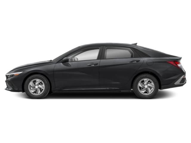 New 2026 Hyundai Elantra SE FWD image 2