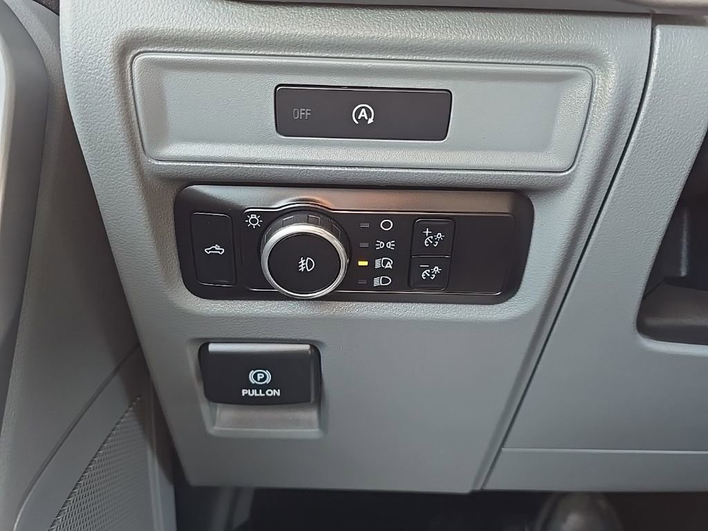 Used 2025 Ford F150 XLT w/ Equipment Group 301A Standard image 12