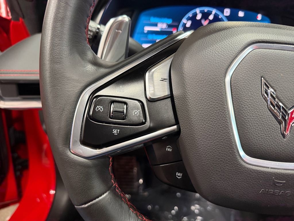 Used 2020 Chevrolet Corvette Stingray Preferred Cpe w/ 2LT Preferred Equipment Group RWD image 18
