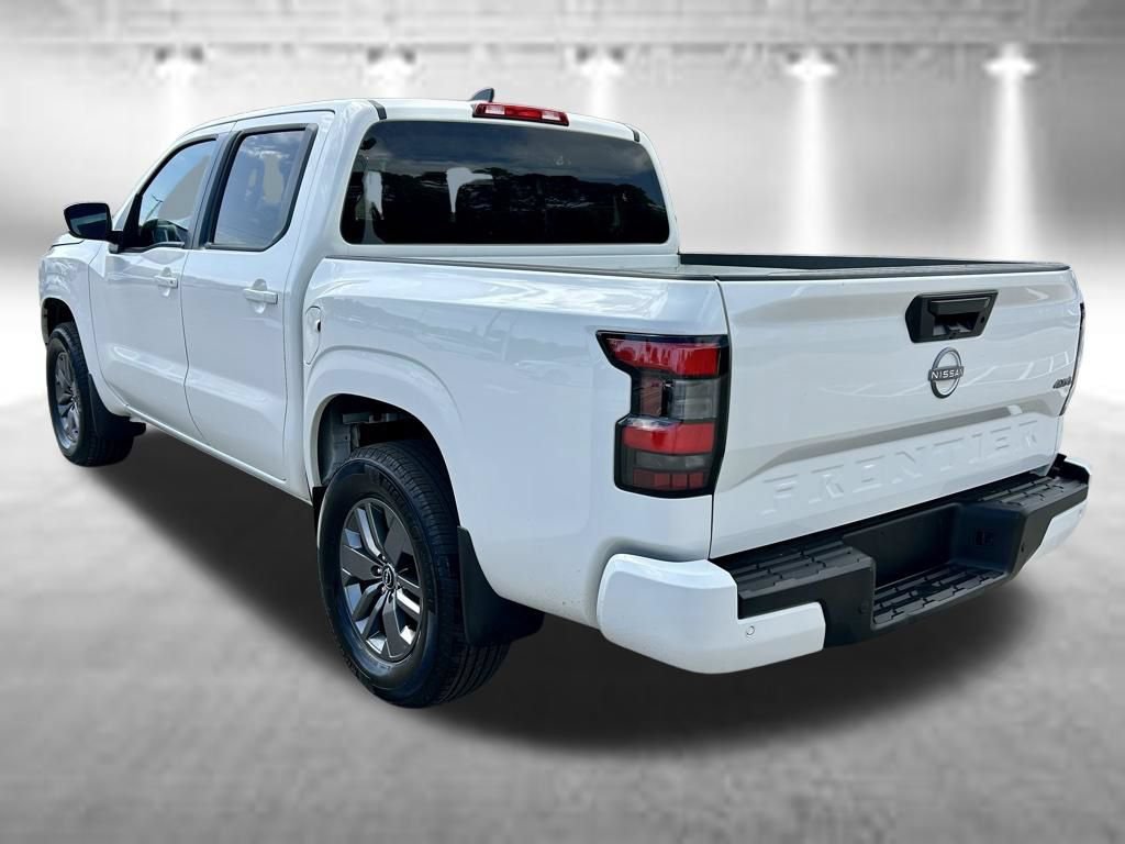 Certified 2025 Nissan Frontier SV AWD/4WD image 9