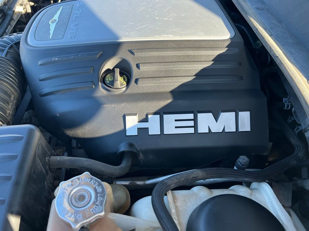 Used 2006 Chrysler 300 C w/ Protection Group II image 48