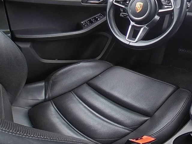 Used 2018 Porsche Macan GTS AWD/4WD image 22