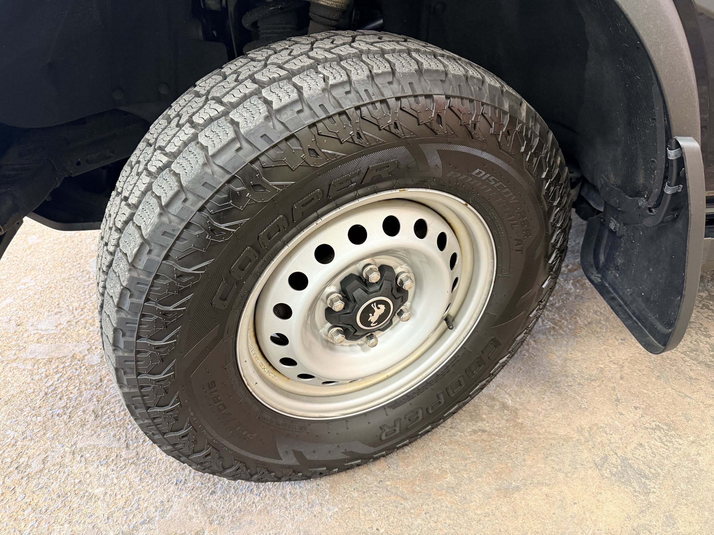 Used 2021 Ford Bronco 2-Door AWD/4WD image 4