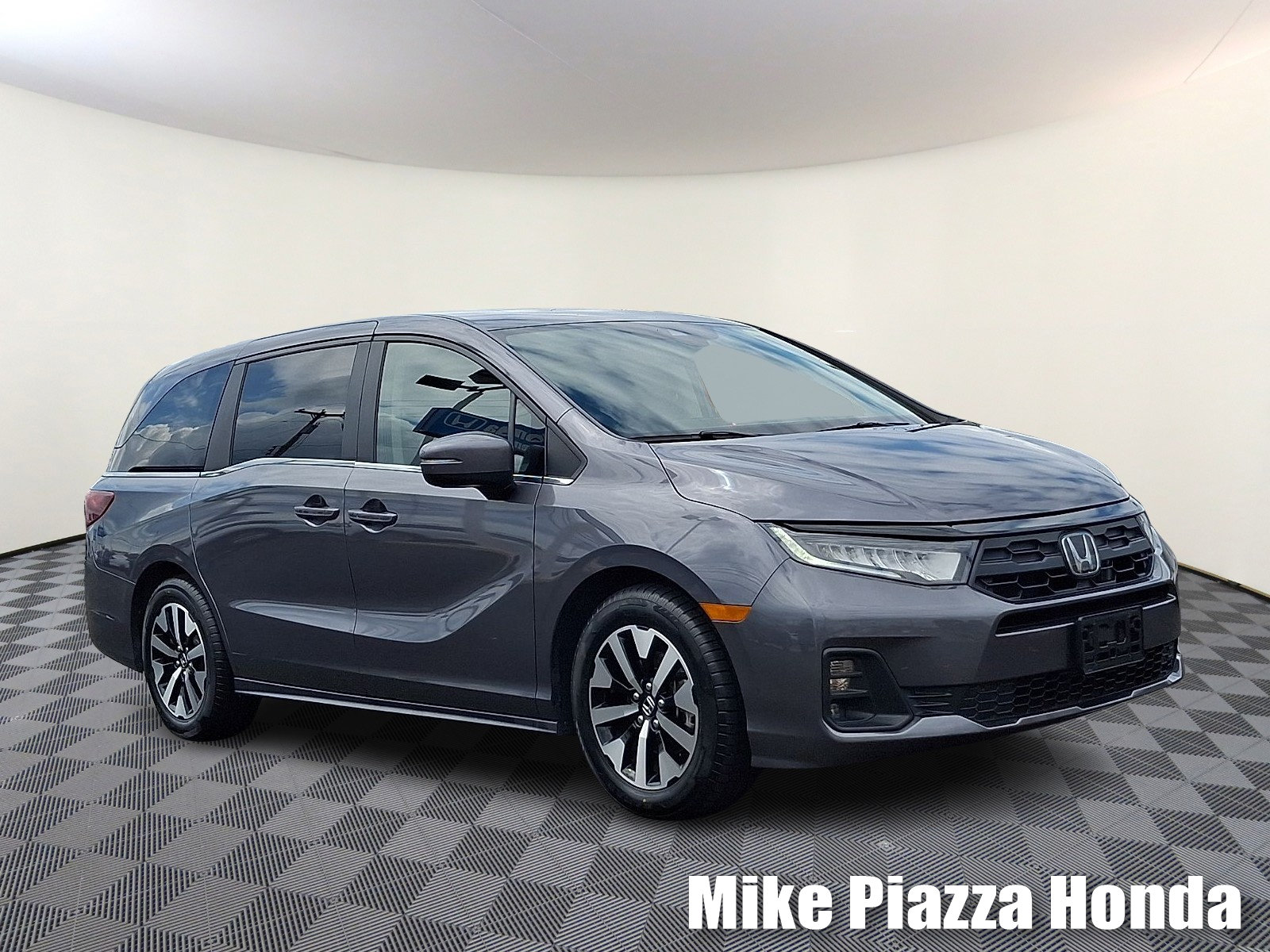 Used 2025 Honda Odyssey EX-L image 1