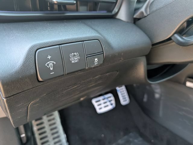 New 2026 Hyundai Elantra SEL FWD image 17