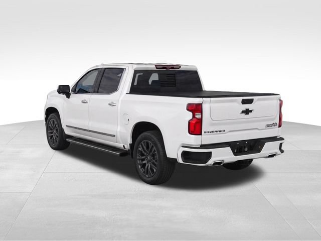 Used 2022 Chevrolet Silverado 1500 High Country w/ High Country Premium Package AWD/4WD image 7