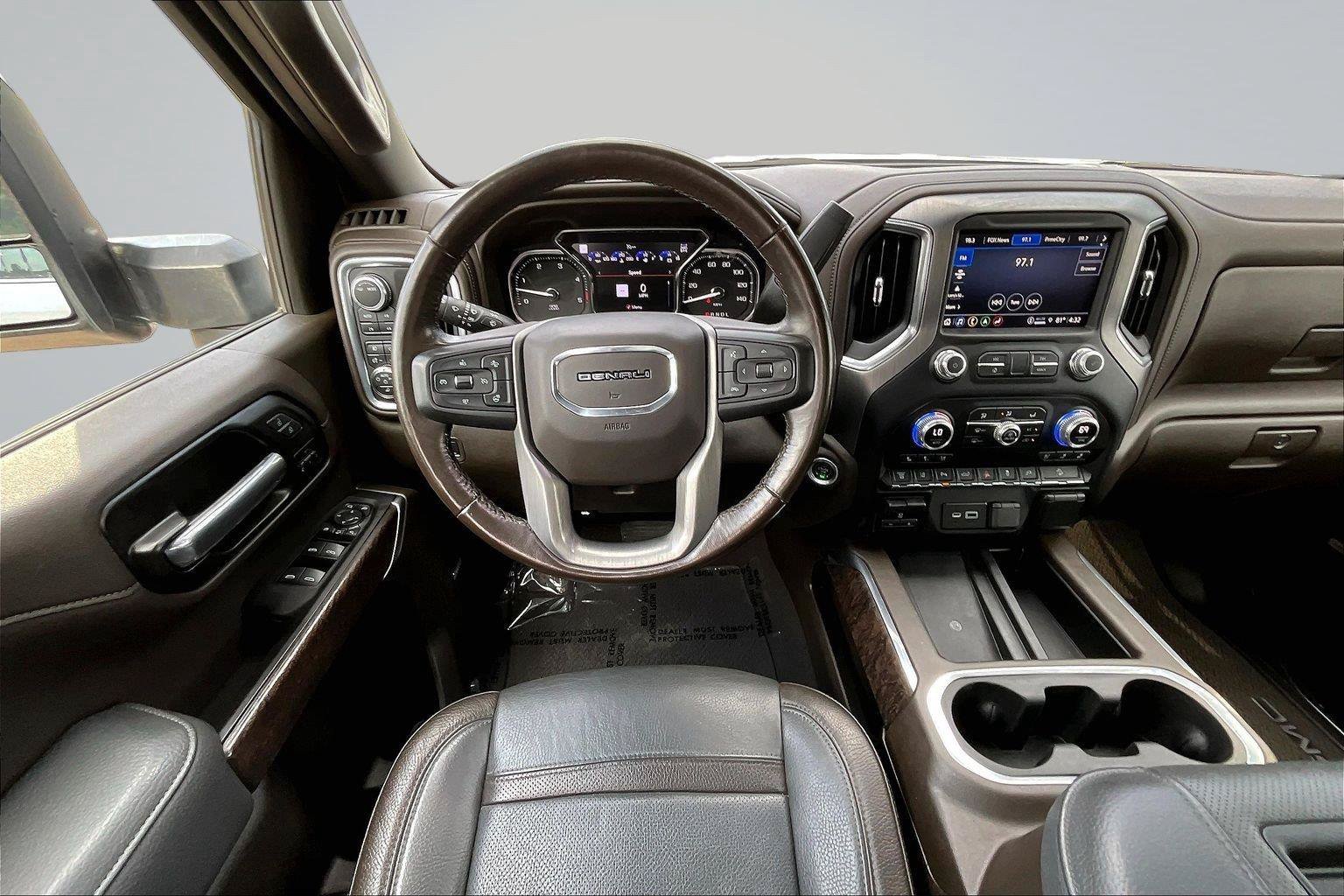 Used 2022 GMC Sierra 2500 Denali AWD/4WD image 7