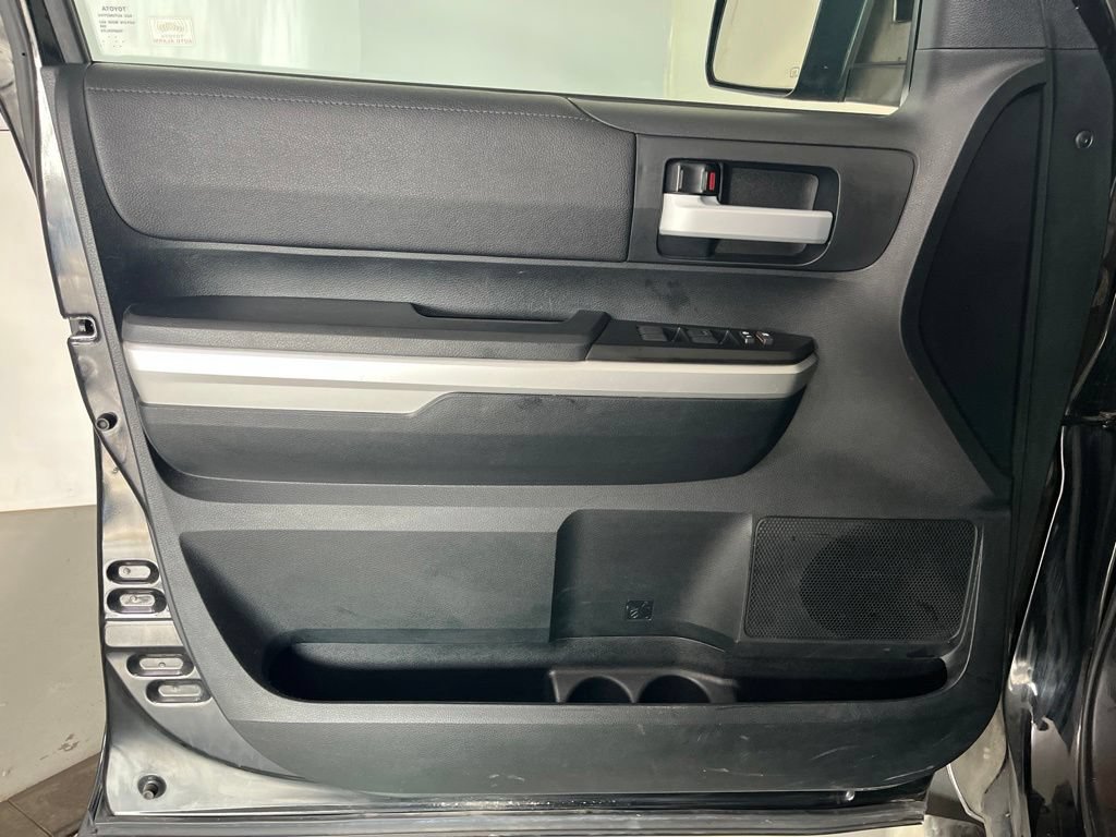 Used 2017 Toyota Tundra SR5 AWD/4WD image 26