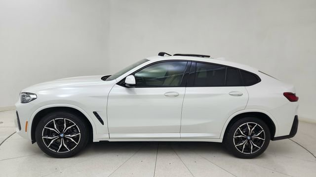 Used 2025 BMW X4 xDrive30i image 3