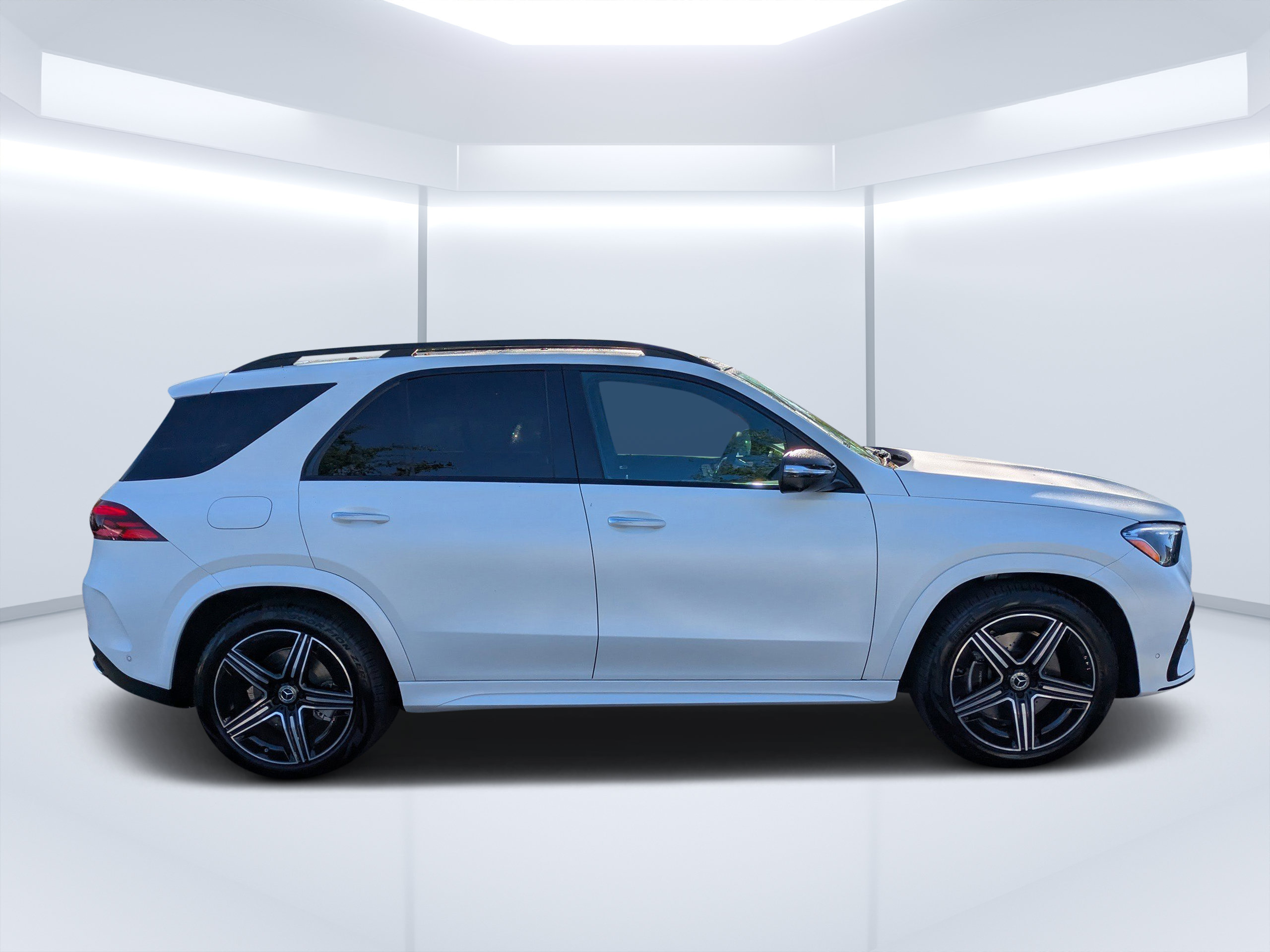 New 2026 Mercedes-Benz GLE 450 4MATIC image 2