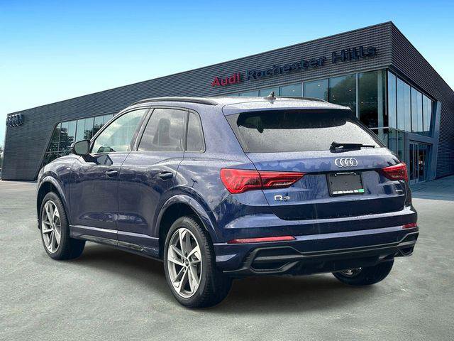 Certified 2025 Audi Q3 2.0T Premium w/ Convenience Plus Package AWD/4WD image 4