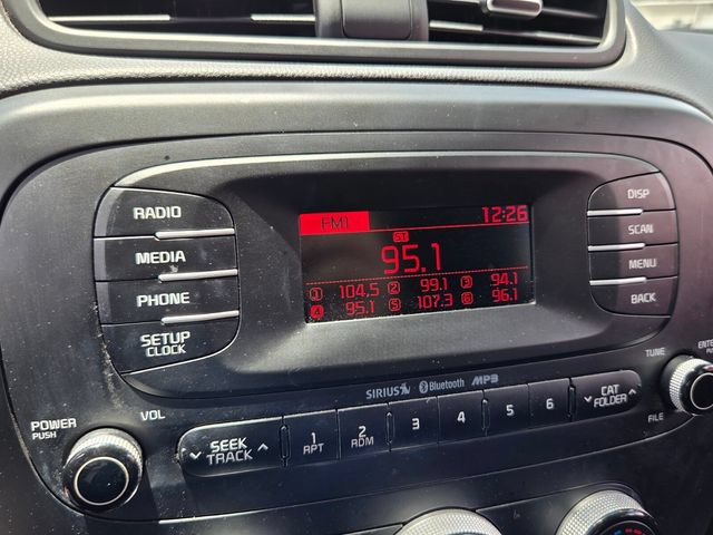 Used 2016 Kia Soul FWD image 22