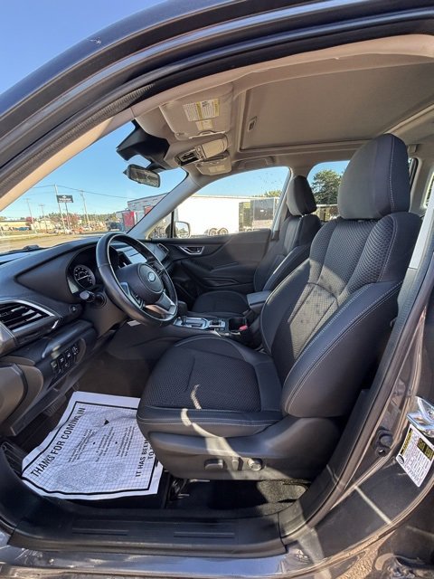 Used 2023 Subaru Forester Premium image 9