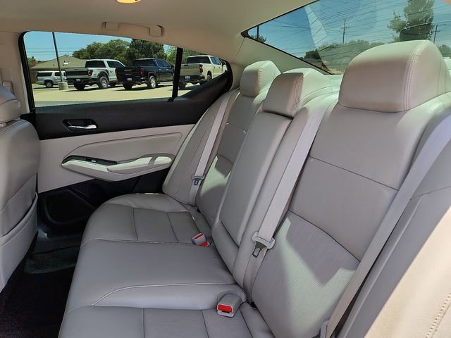 Used 2019 Nissan Altima 2.5 Platinum FWD image 11
