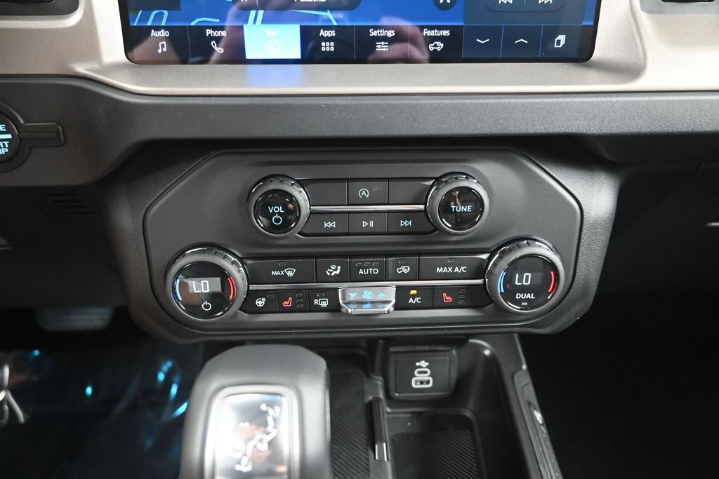 New 2026 Ford Bronco Outer Banks AWD/4WD image 18