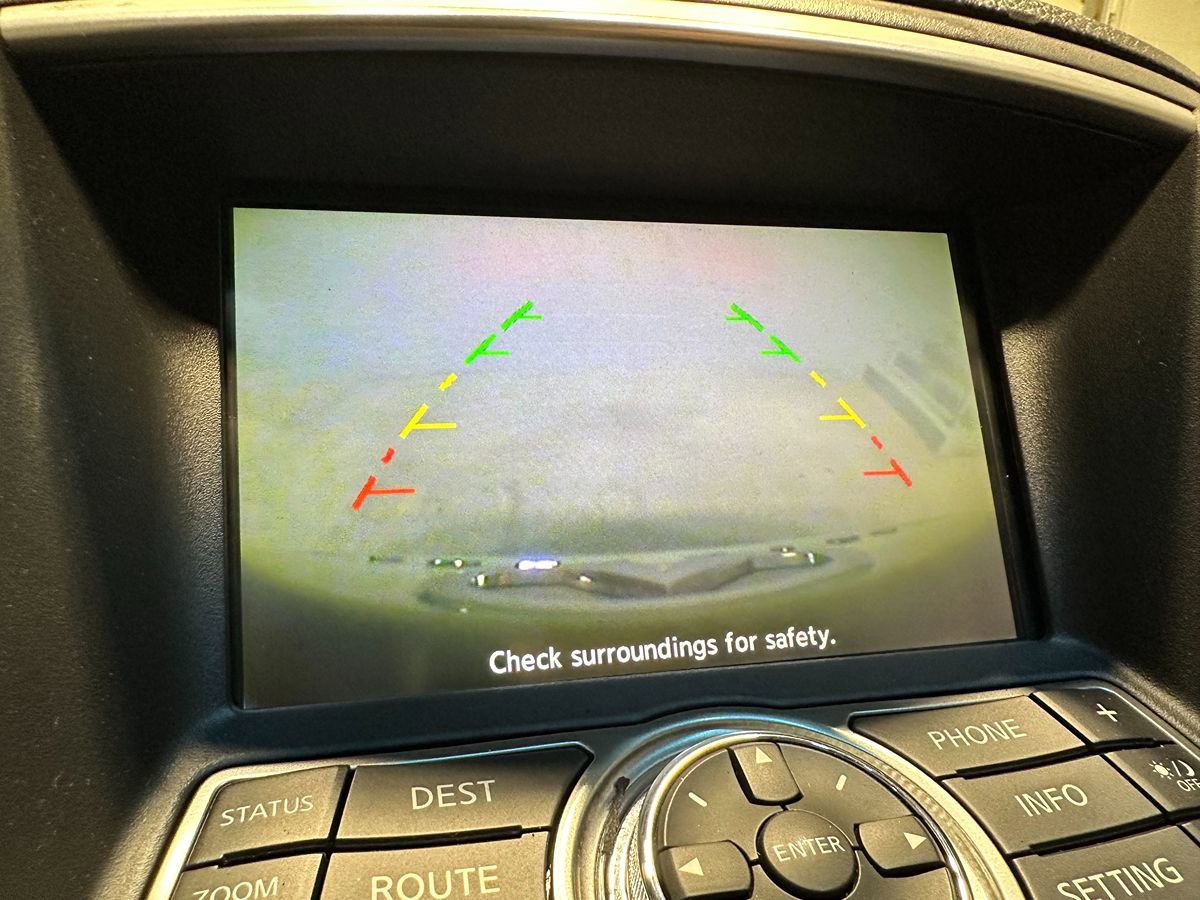 Used 2011 INFINITI G37 Sport image 33