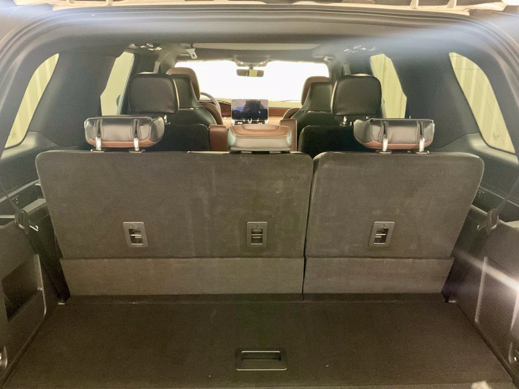 Used 2024 Lincoln Navigator Reserve AWD/4WD image 25