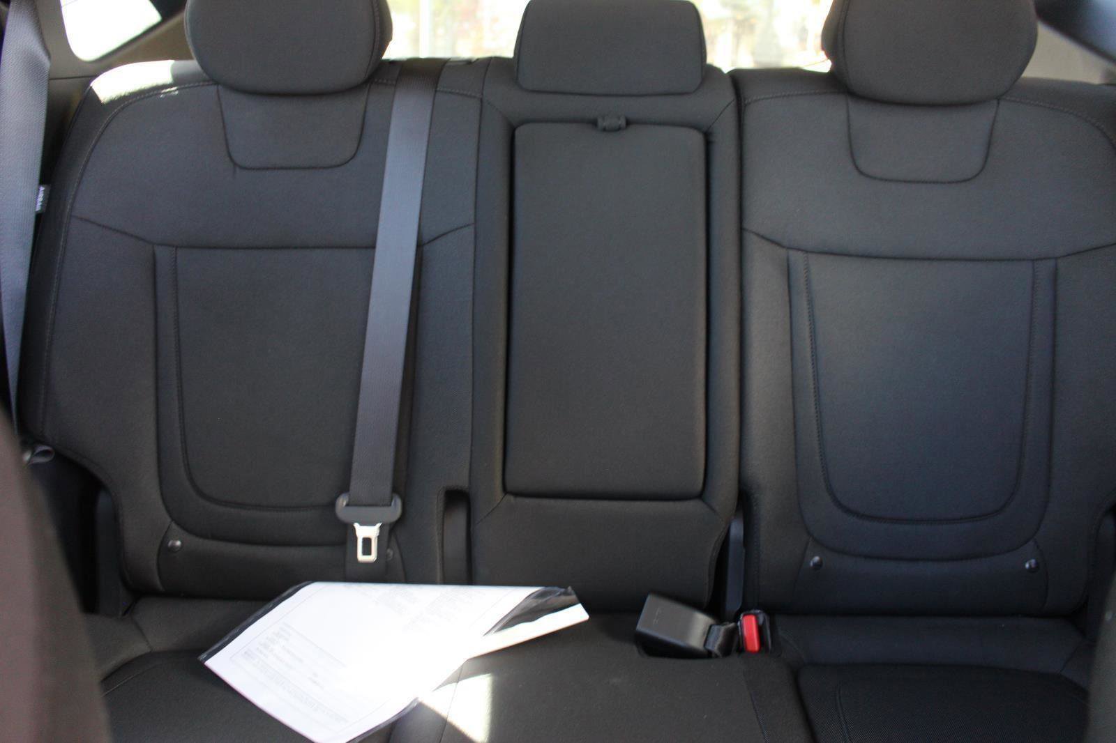 Used 2026 Hyundai Tucson Blue SE image 30