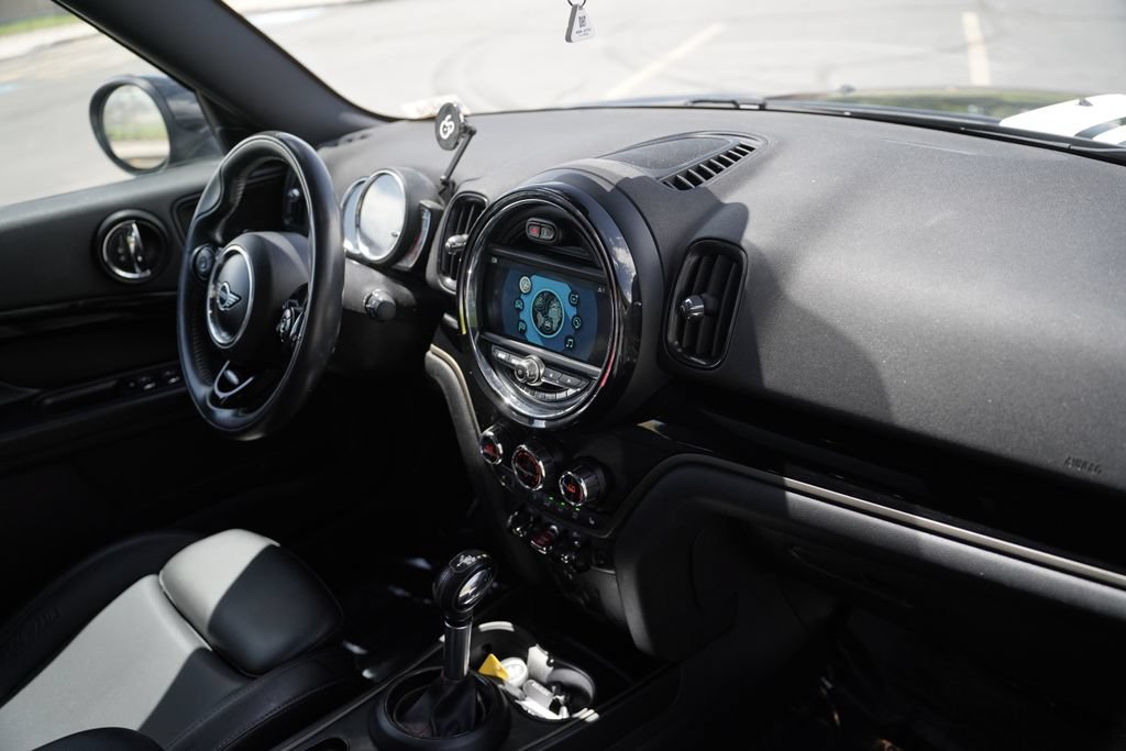 Used 2019 MINI Cooper Countryman S w/ Yin Yang Edition AWD/4WD image 15