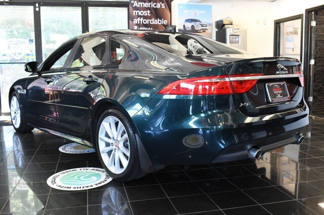 Used 2016 Jaguar XF R-Sport AWD/4WD image 10