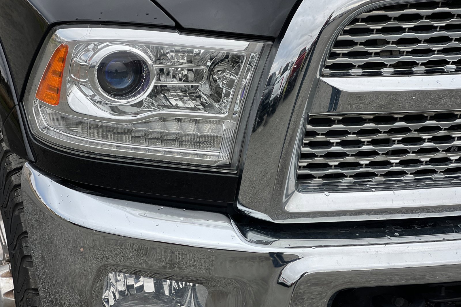 Used 2017 RAM 3500 Laramie image 44