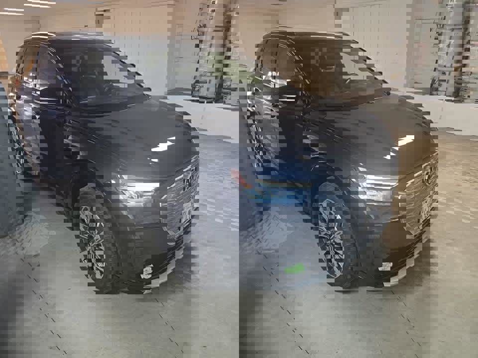 Used 2023 Audi Q4 e-tron Premium Plus w/ Premium Plus RWD image 3