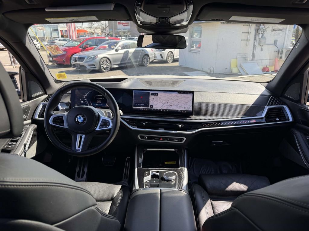 Used 2026 BMW X5 M60i image 17
