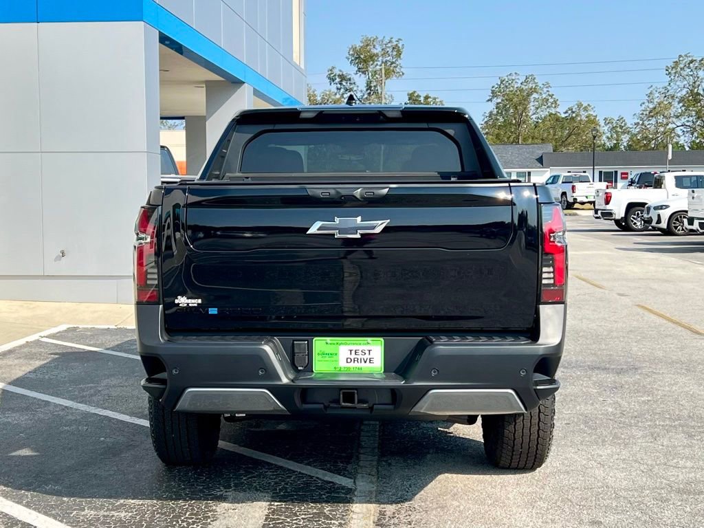 New 2026 Chevrolet Silverado EV Trail Boss image 4