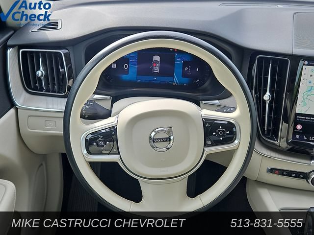 Used 2023 Volvo XC60 B5 Plus AWD/4WD image 12