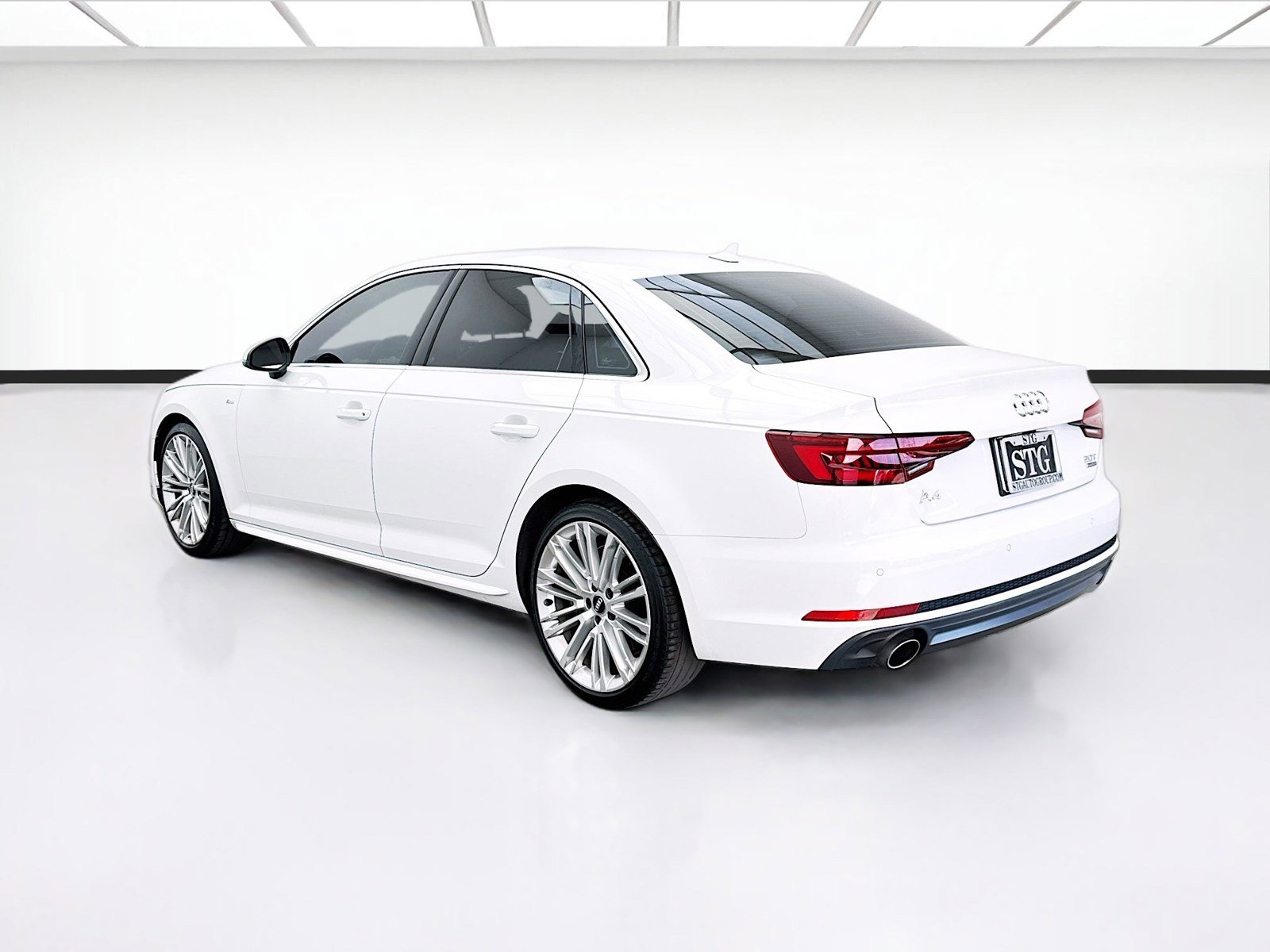 Used 2018 Audi A4 2.0T Premium Plus w/ Premium Plus Package AWD/4WD image 6
