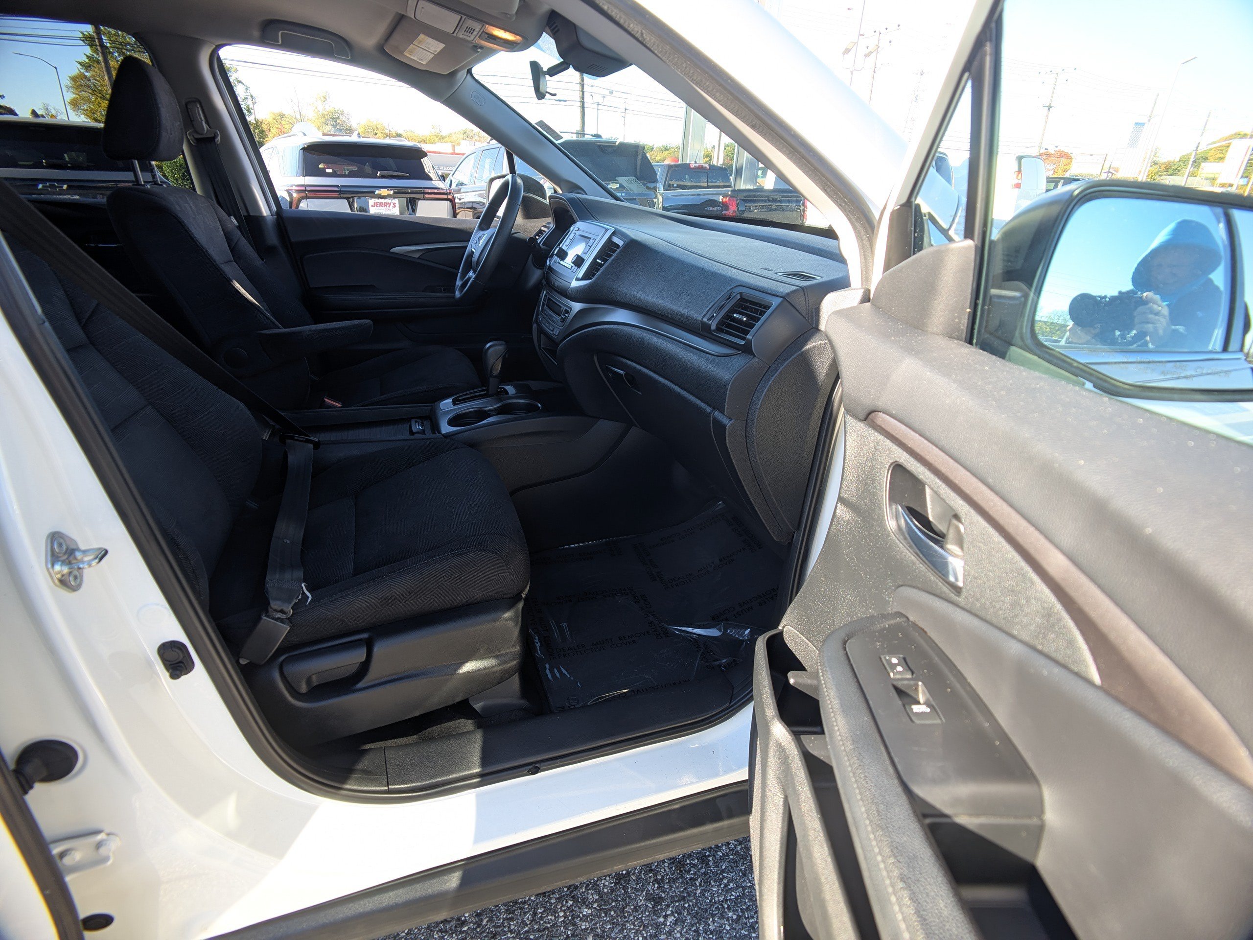 Used 2019 Honda Pilot LX image 12