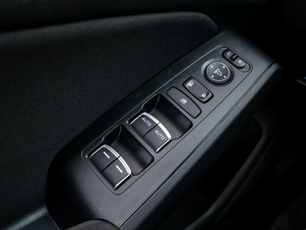 Used 2023 Honda Civic Sport image 25