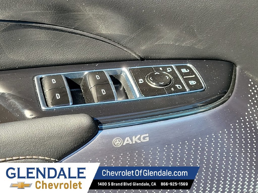 Used 2024 Cadillac Lyriq Sport AWD/4WD image 23