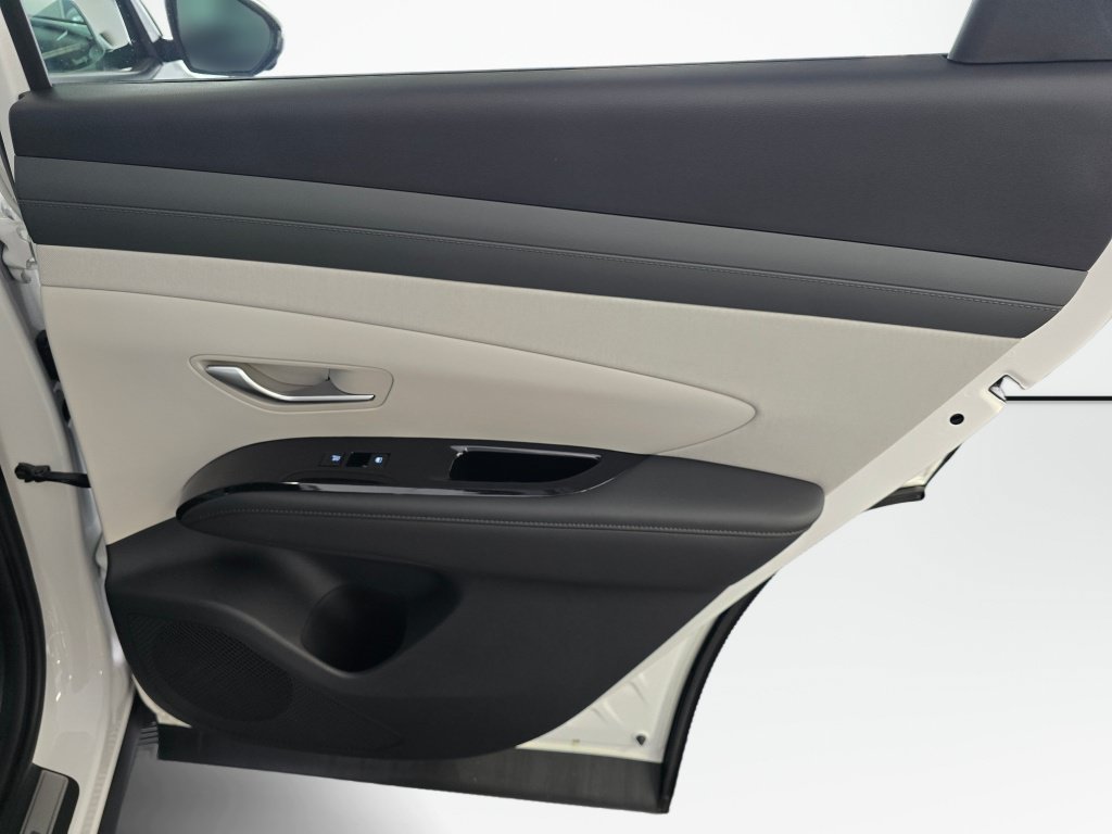 New 2026 Hyundai Tucson Limited AWD/4WD image 37