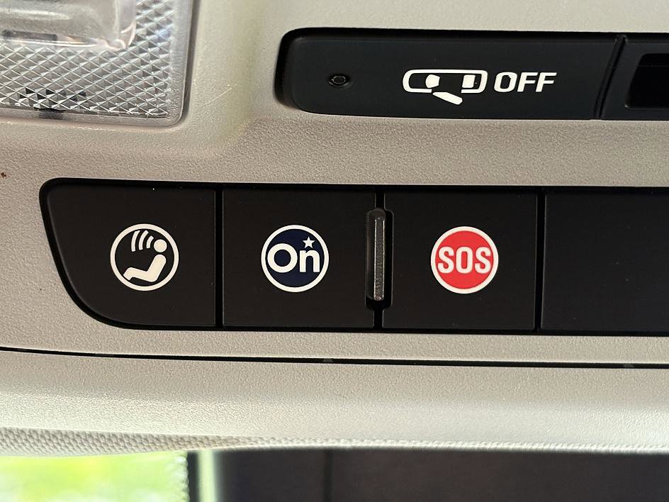 Used 2022 GMC Terrain SLE w/ Driver Convenience Package image 23