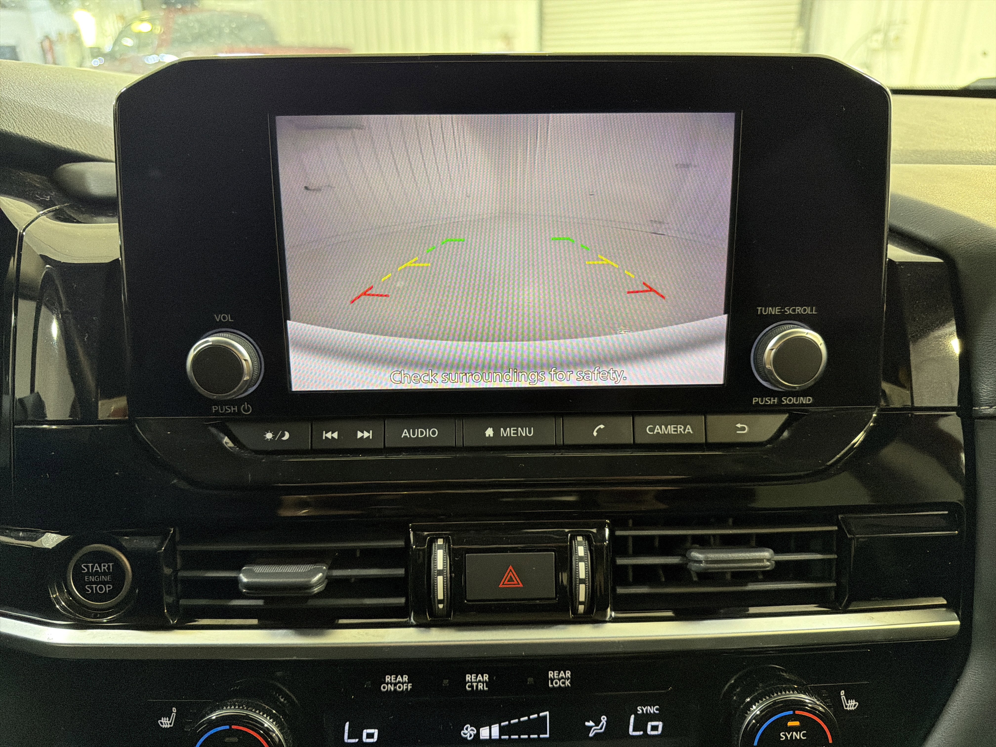 Used 2022 Nissan Pathfinder SV image 19