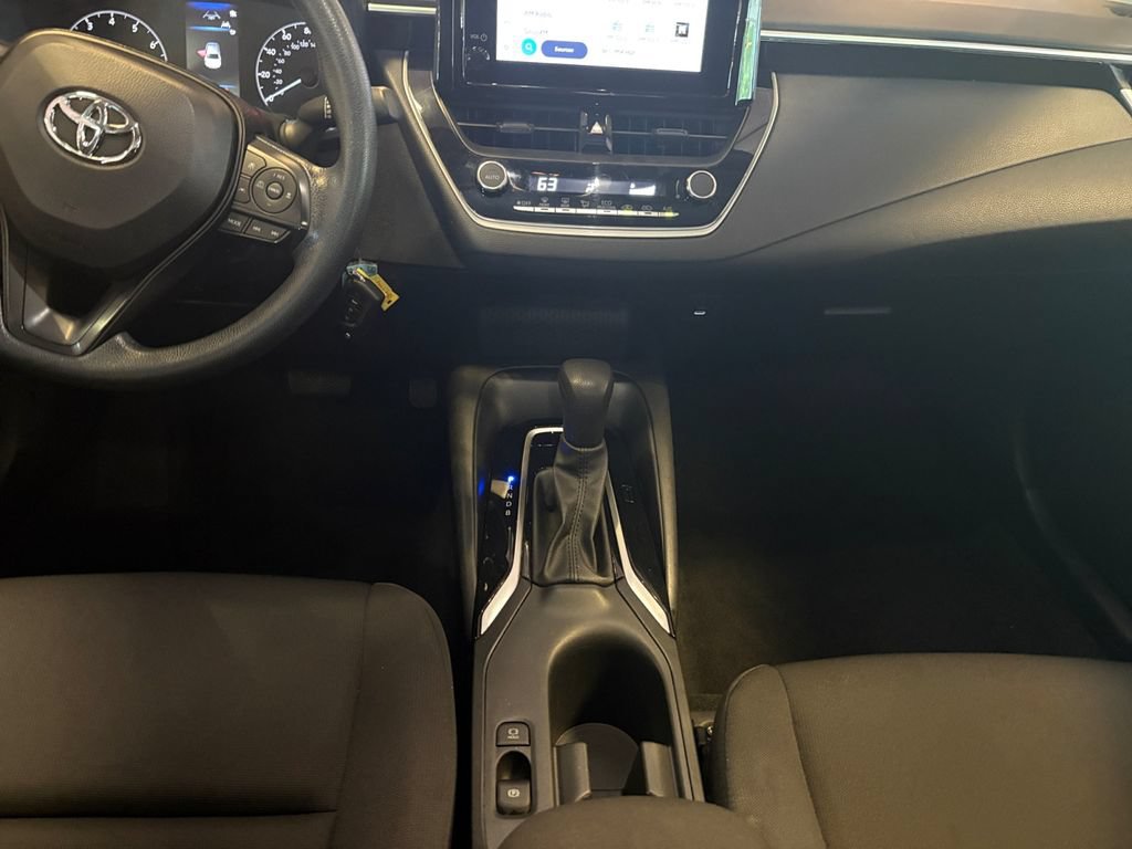 Used 2024 Toyota Corolla LE FWD image 11