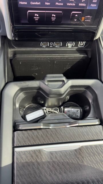Used 2025 RAM 1500 Tungsten w/ Bed Utility Group AWD/4WD image 15