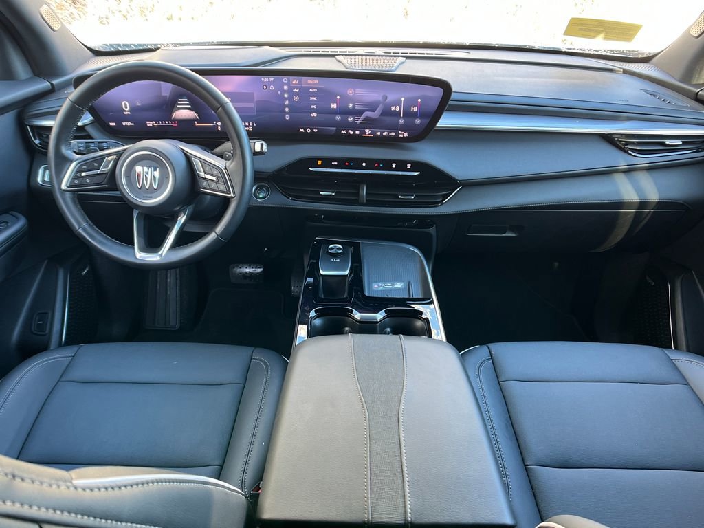 Used 2025 Buick Enclave Preferred image 13