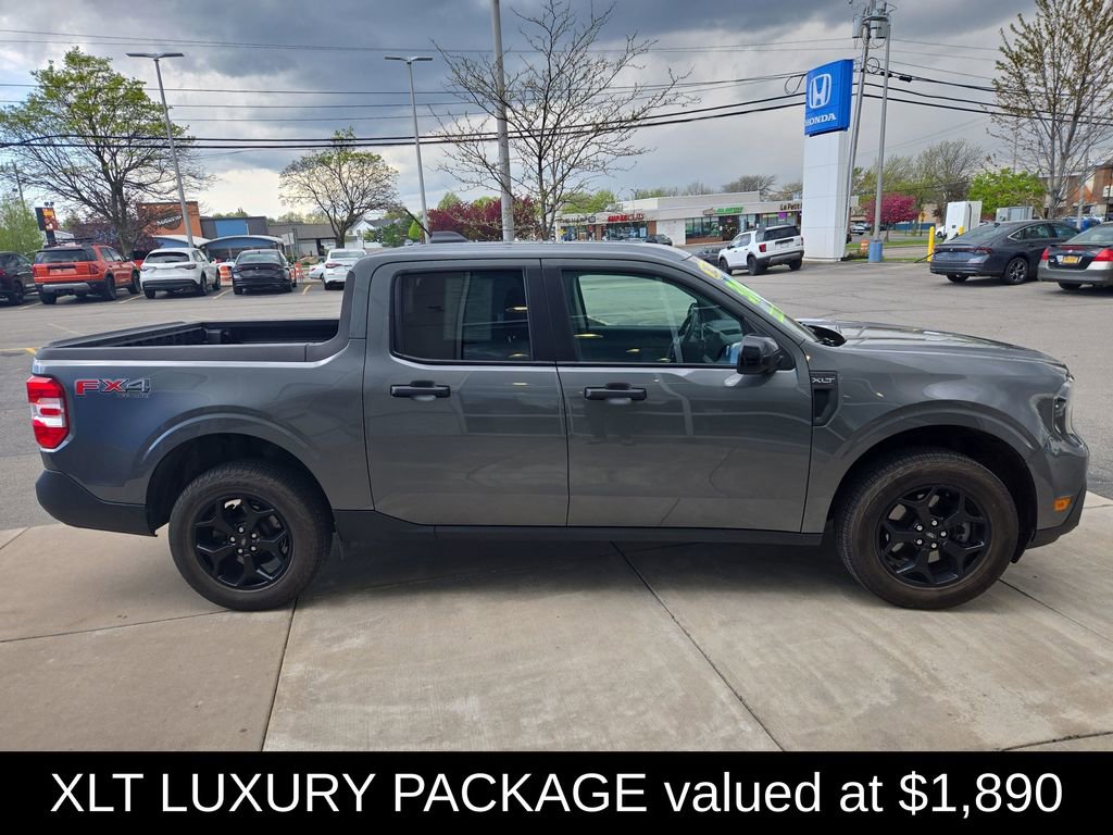 Used 2025 Ford Maverick XLT w/ XLT Luxury Package AWD/4WD image 2