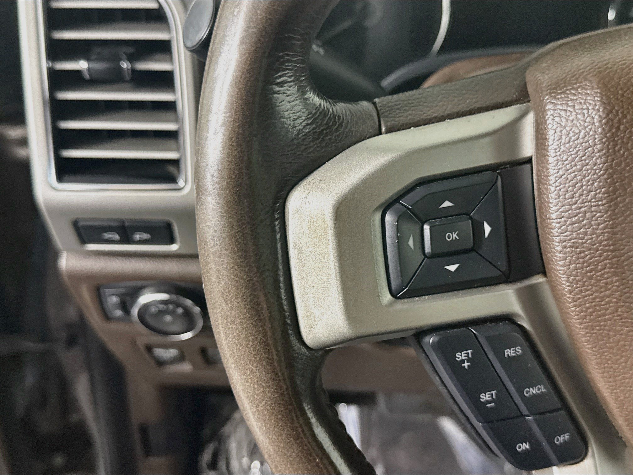 Used 2019 Ford F150 King Ranch w/ Equipment Group 601A Luxury AWD/4WD image 14