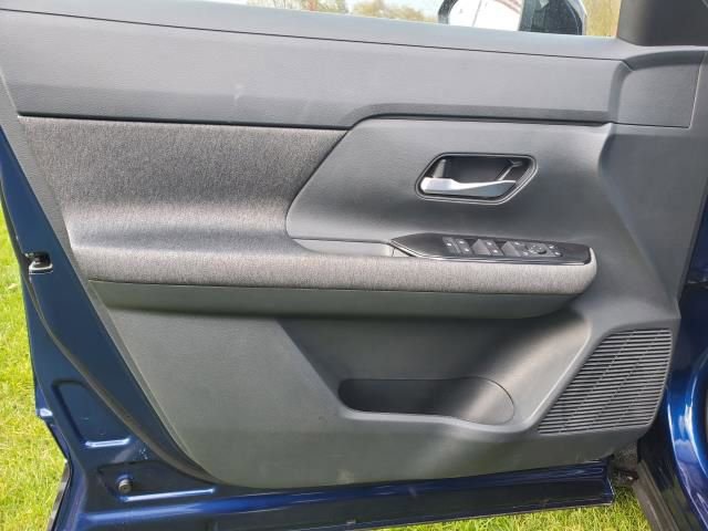 New 2026 Nissan Kicks SV w/ Cold Weather Package image 18