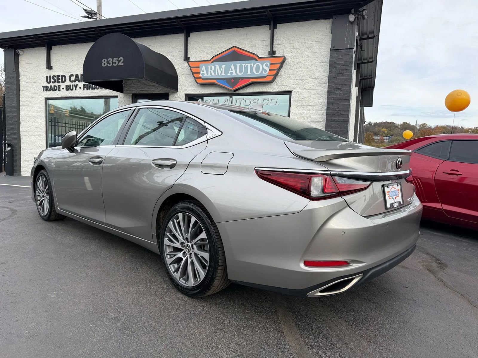 Used 2020 Lexus ES 350 w/ Premium Package FWD image 5