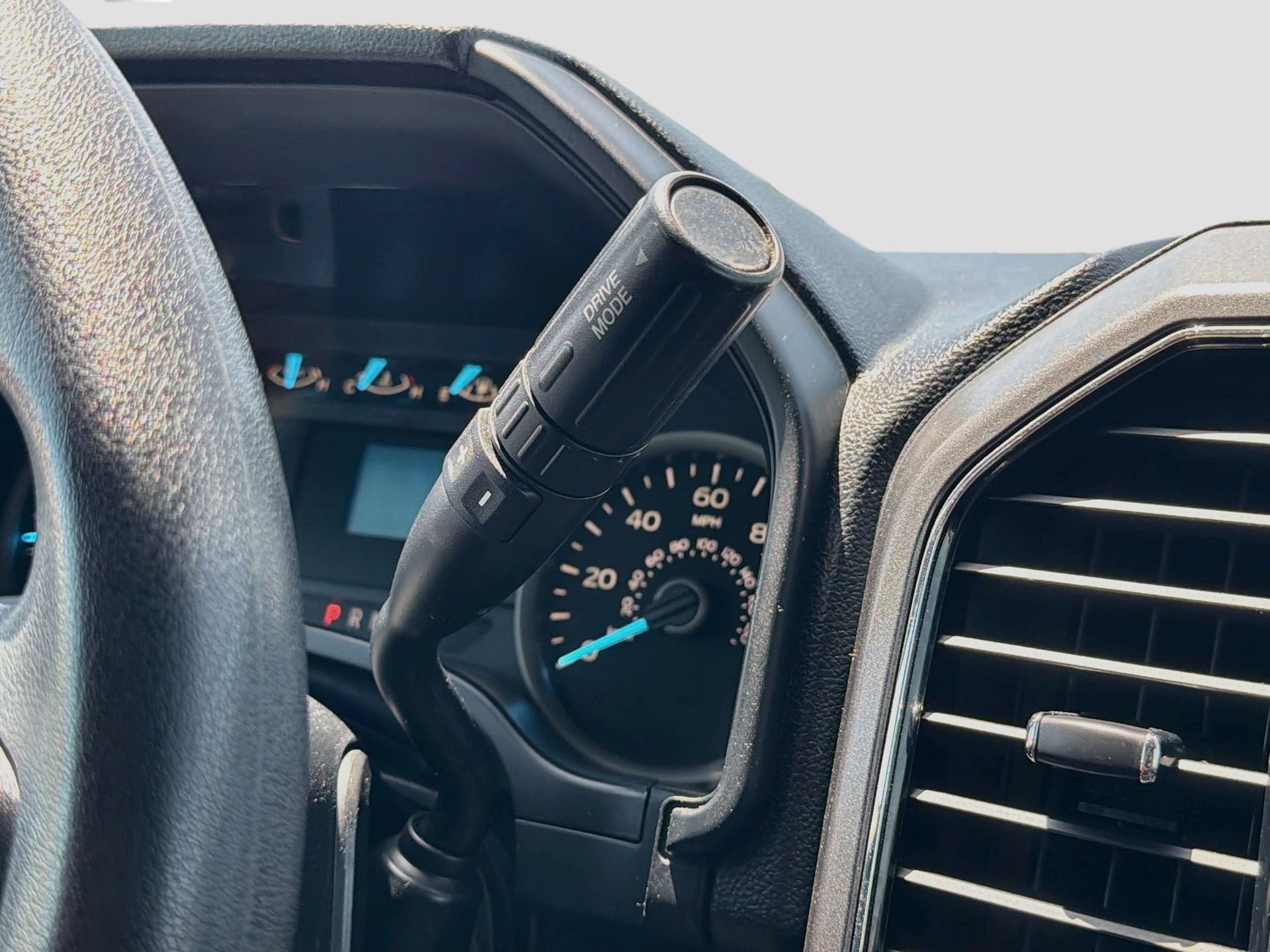 Used 2019 Ford F150 XLT AWD/4WD image 18