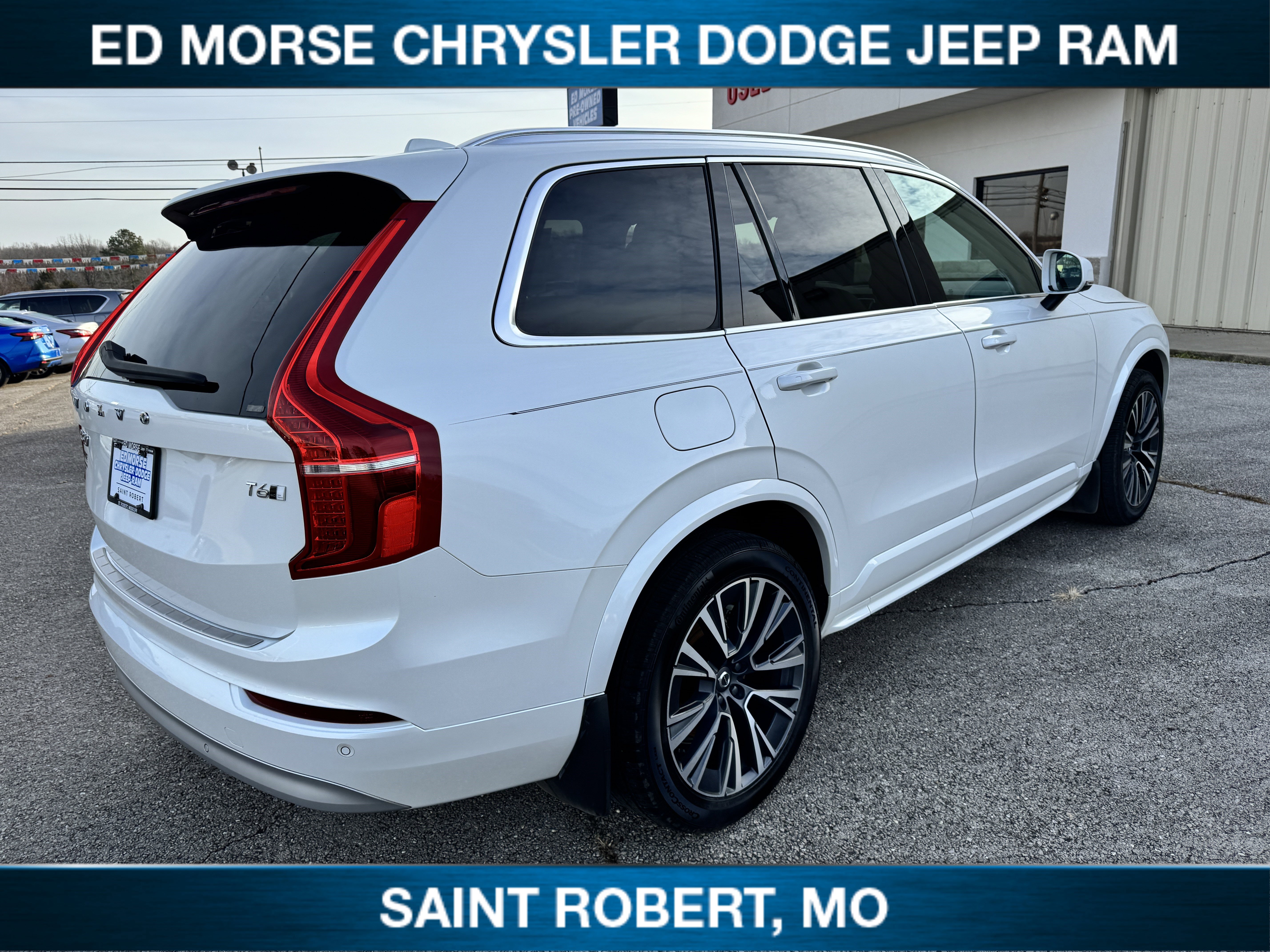 Used 2022 Volvo XC90 T6 Momentum w/ Advanced Package image 5